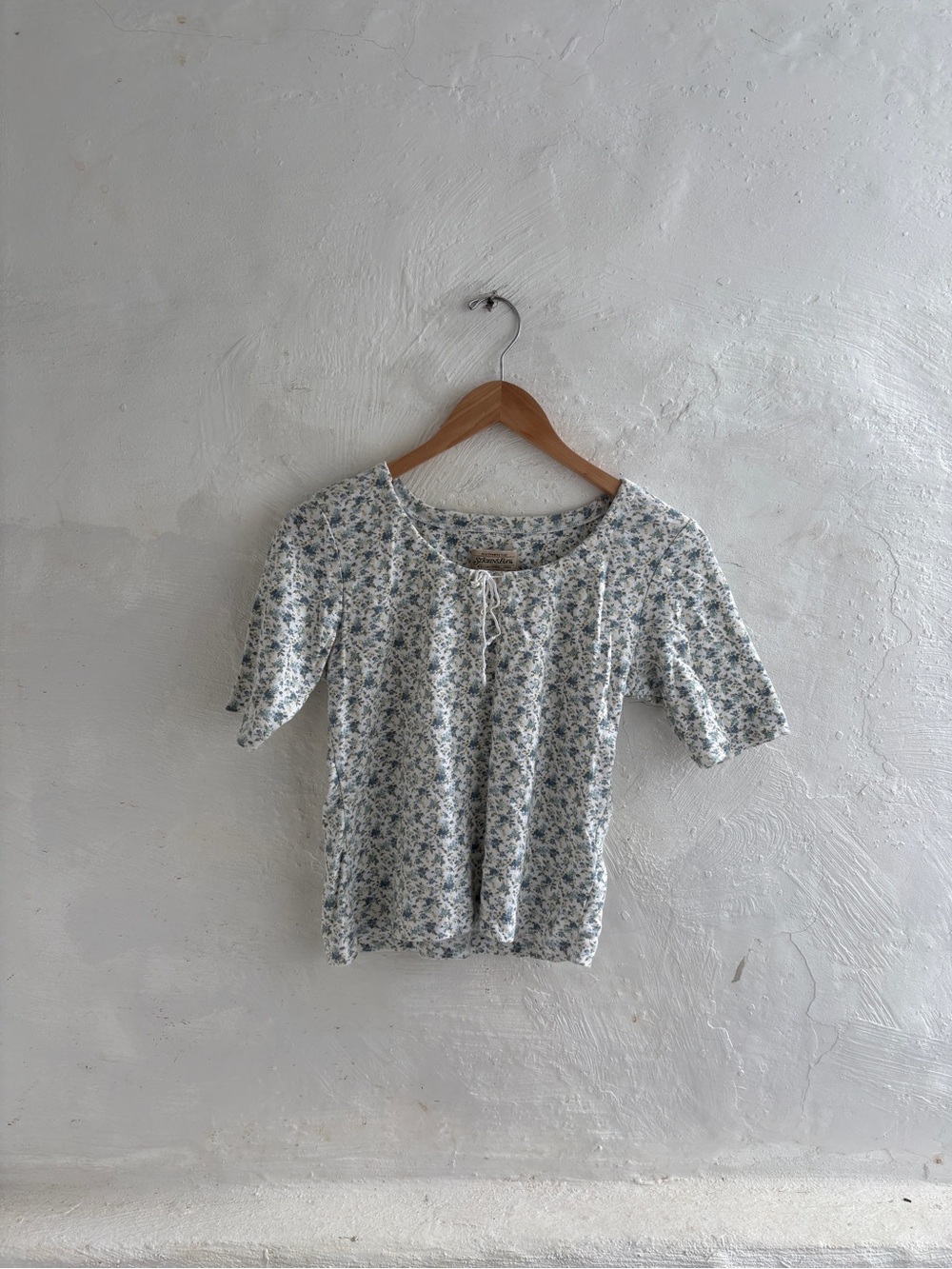 Vintage St. John's Bay Ditsy Floral Scoop Neck Tie-Front Peasant Top